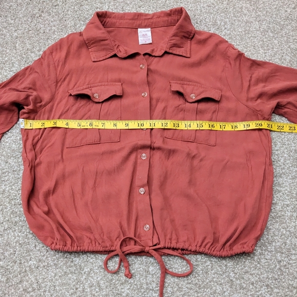 (2/$25) No Boundaries coral full sleeve button down shirt ruched waist tie - Picture 12 of 14